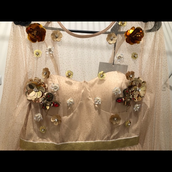 Formal dress with sheer sleeves and sequin detail - Picture 4 of 5